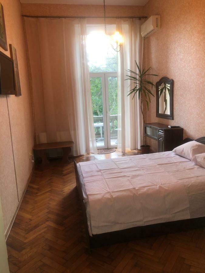 Grace Apartments Odessa Ngoại thất bức ảnh