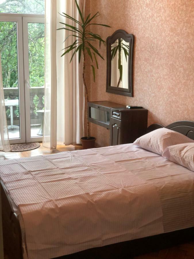 Grace Apartments Odessa Ngoại thất bức ảnh